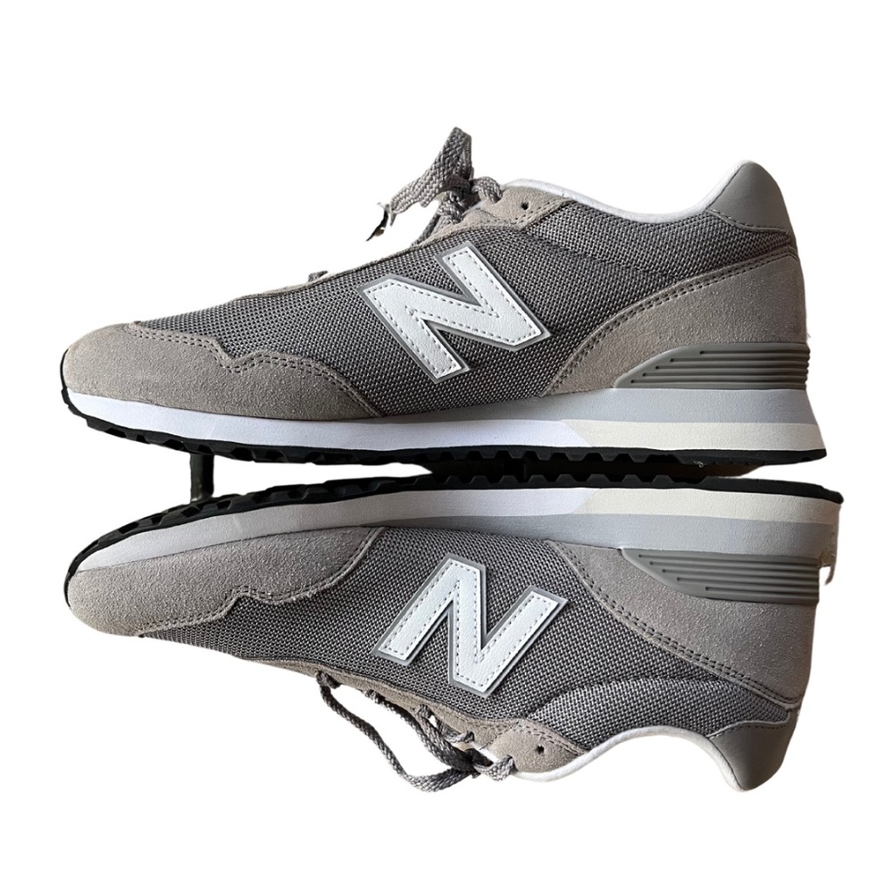 Men’s New Balance 515s. Gray and white. Size 11